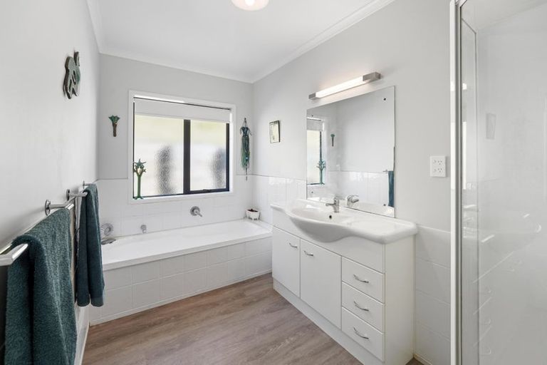 Photo of property in 83 Osprey Drive, Welcome Bay, Tauranga, 3112