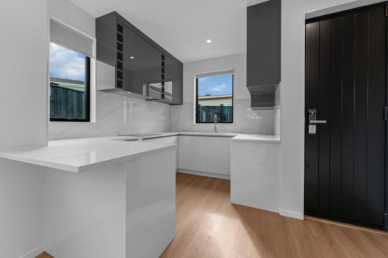 Photo of property in 193d Mahia Road, Wattle Downs, Auckland, 2103