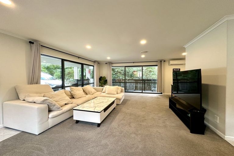 Photo of property in 21a Fairmount Road, Titirangi, Auckland, 0604
