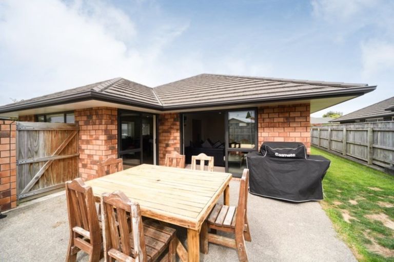 Photo of property in 2 Rose Place, Awapuni, Palmerston North, 4412