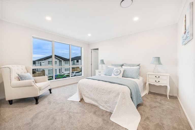 Photo of property in 21 Lime Hill Rise, Flat Bush, Auckland, 2019
