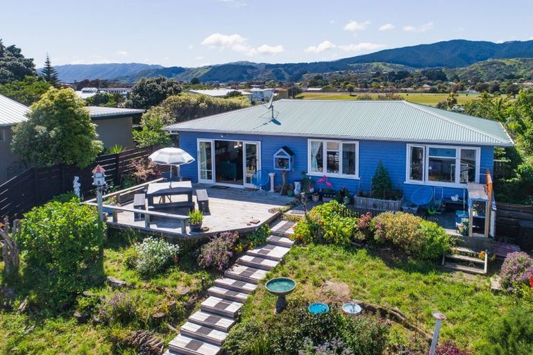 Photo of property in 26 Allen Road, Raumati Beach, Paraparaumu, 5032