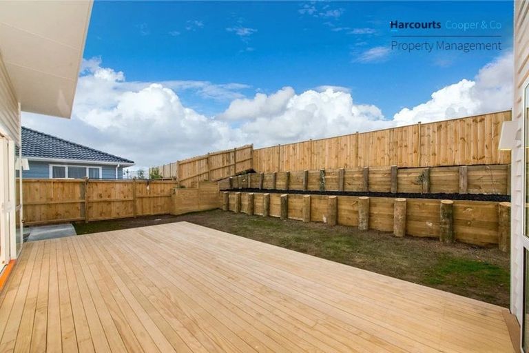 Photo of property in 22 Will Street, Huapai, Kumeu, 0810