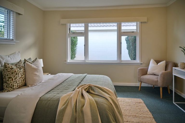 Photo of property in 192 Avonhead Road, Avonhead, Christchurch, 8042