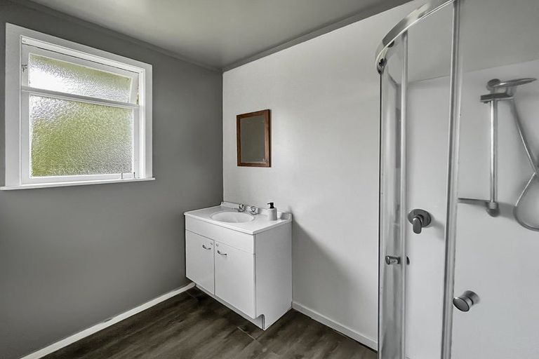 Photo of property in 2 Salford Place, Awapuni, Palmerston North, 4412