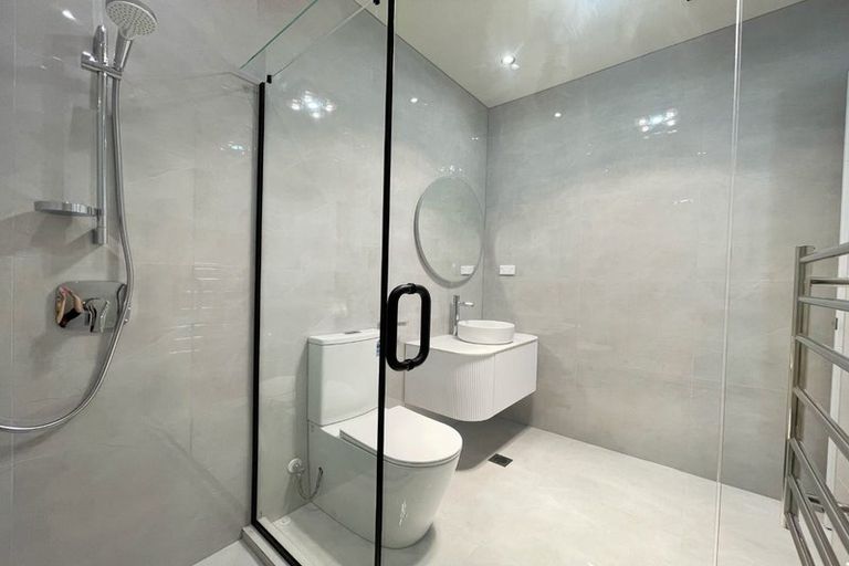 Photo of property in 3 Heketara Way, Massey, 0614