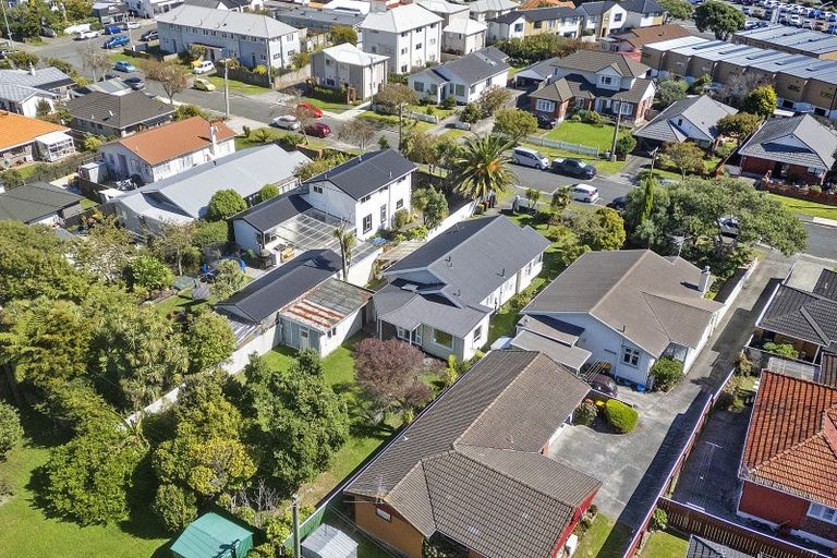 Photo of property in 12 Cressy Street, Waterloo, Lower Hutt, 5011