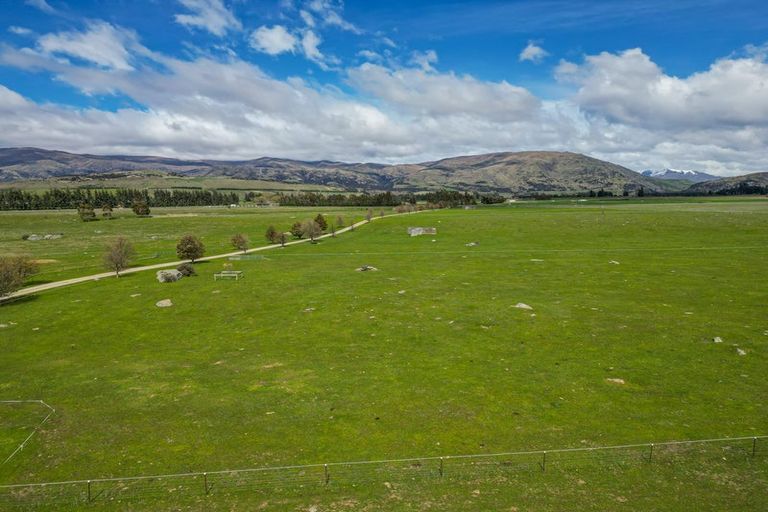 Photo of property in 182 Stevenson Road, Wanaka, 9382