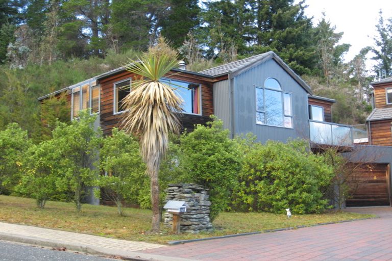 Photo of property in 12b Windsor Place, Queenstown, 9300