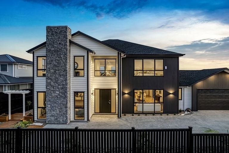 Photo of property in 70 Kaipara Portage Road, Riverhead, 0820