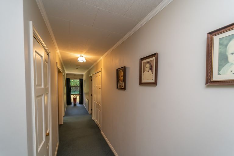Photo of property in 247 Belvedere Road, Carterton, 5713