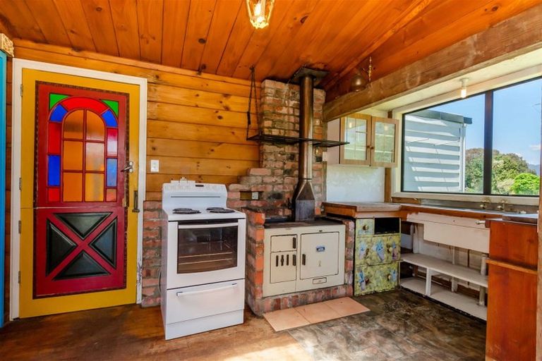 Photo of property in 112 Ngarara Road, Waikanae, 5036