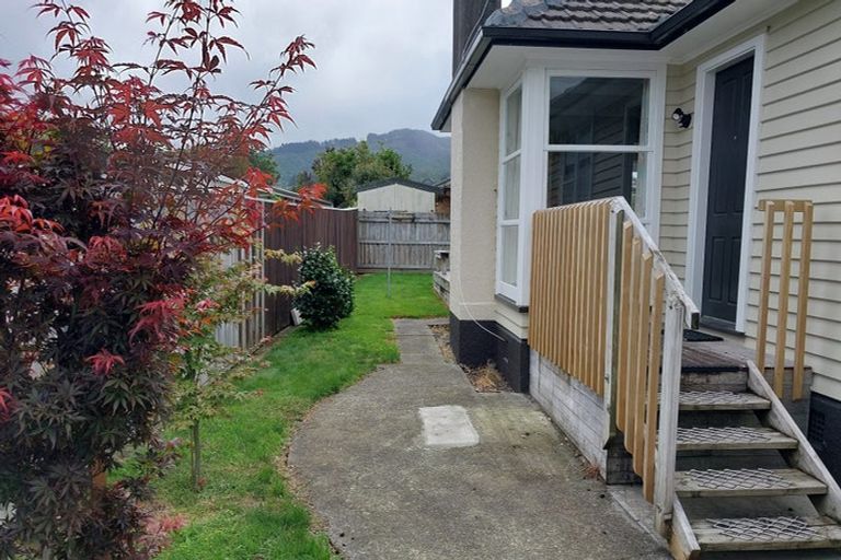 Photo of property in 12 Sheridan Crescent, Trentham, Upper Hutt, 5018