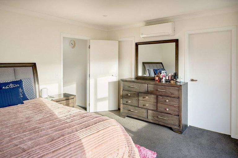 Photo of property in 8 Taiko Place, Kenepuru, Porirua, 5022