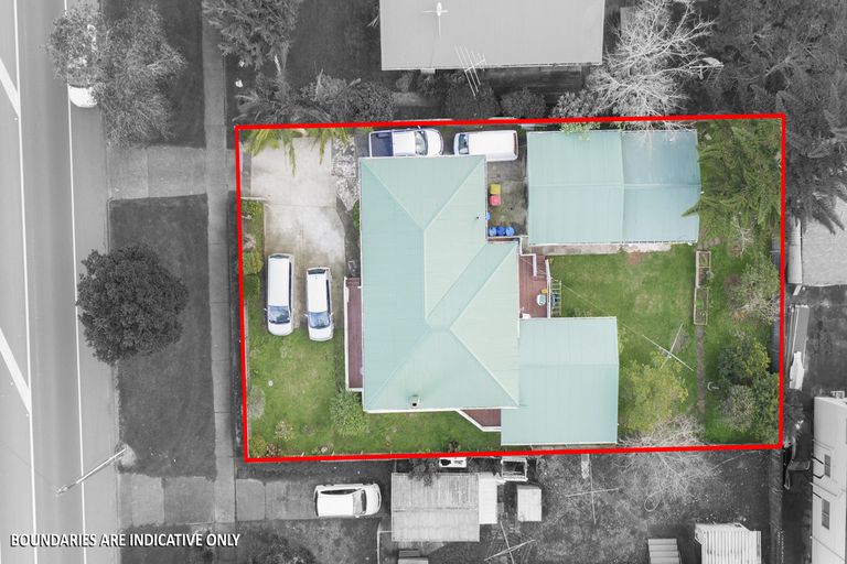 Photo of property in 541 Massey Road, Mangere, Auckland, 2022