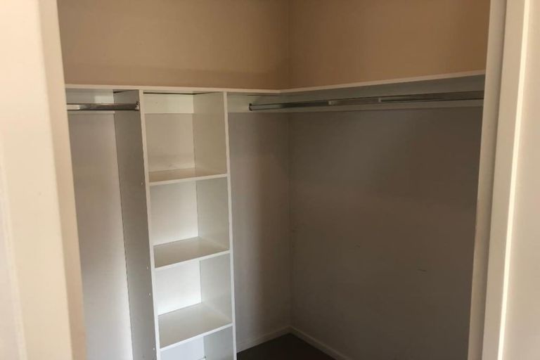 Photo of property in 13 Bushpark Place, Flat Bush, Auckland, 2016