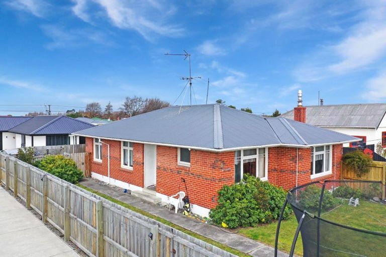 Photo of property in 71 Mcmurdo Street, Tinwald, Ashburton, 7700