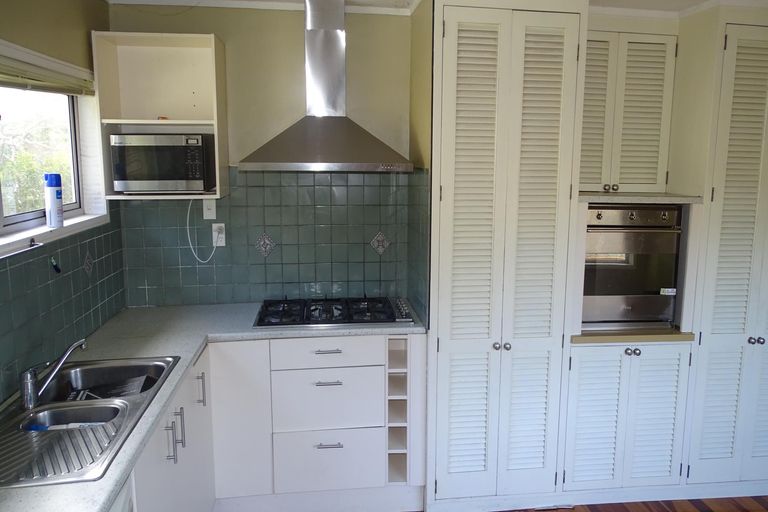 Photo of property in 2/44 Corunna Road, Milford, Auckland, 0620