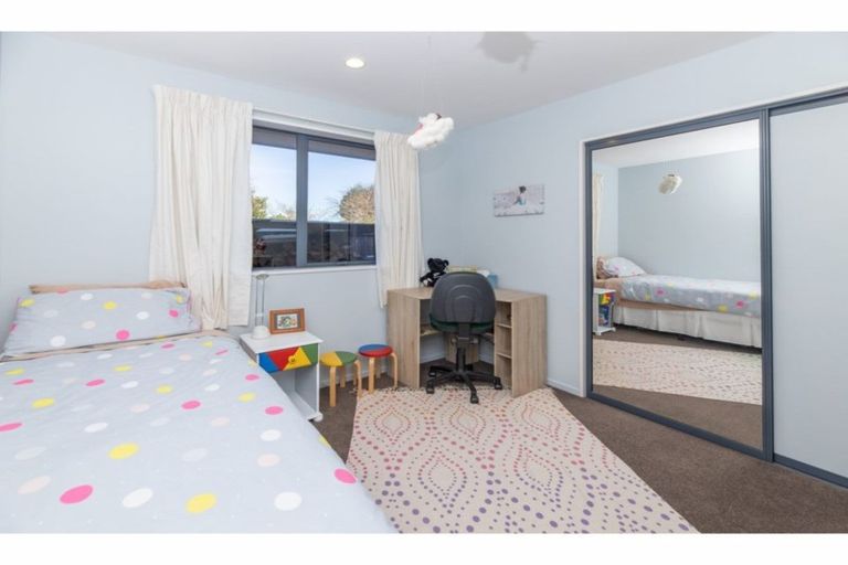 Photo of property in 18 Durrell Way, Rolleston, 7614