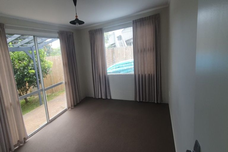 Photo of property in 243 Glamorgan Drive, Torbay, Auckland, 0630