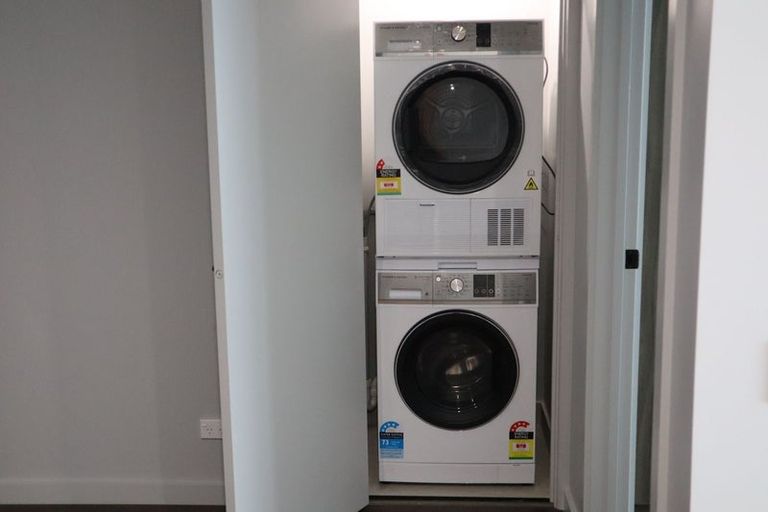 Photo of property in 404/2 Launch Road, Hobsonville, Auckland, 0616