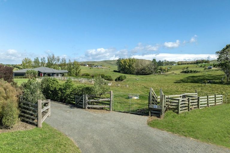 Photo of property in 9 Tui Drive, Waipukurau, 4281