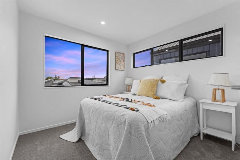 Photo of property in 33 John Gray Street, Papakura, 2110