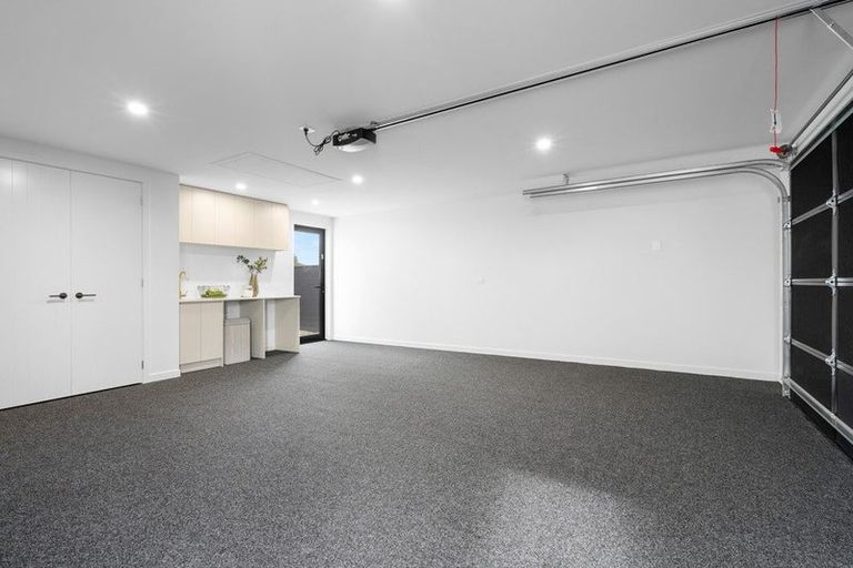 Photo of property in 14a Rose Leigh Drive, Cambridge, 3434