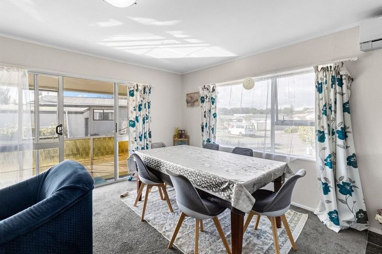 Photo of property in 2/6 Wicklow Place, Bell Block, New Plymouth, 4312