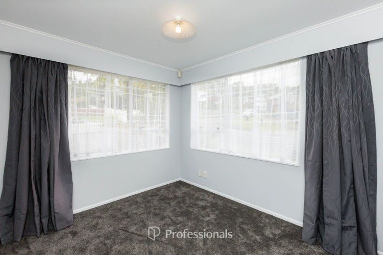 Photo of property in 17 Sunnyview Drive, Brown Owl, Upper Hutt, 5018
