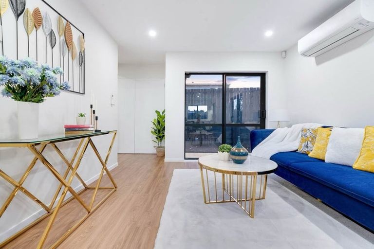 Photo of property in 14d Volante Avenue, Wattle Downs, Auckland, 2103