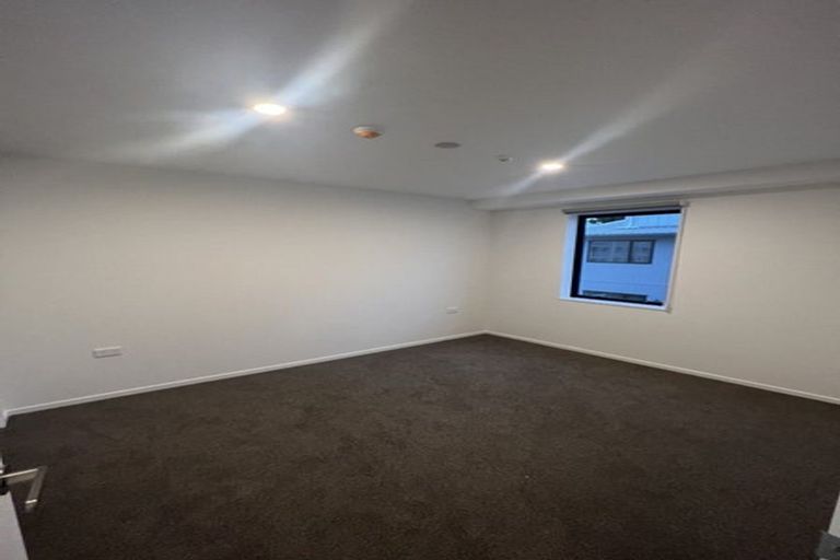 Photo of property in 109/28c Eileen Newey Place, Henderson, Auckland, 0612