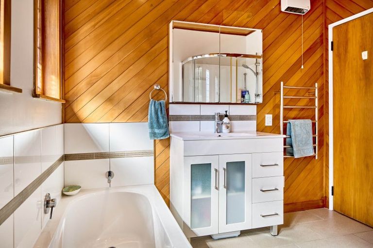 Photo of property in 50a Garden Road, Avalon, Lower Hutt, 5011