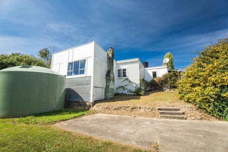 Photo of property in 89 Weka Road, Tasman, Upper Moutere, 7175