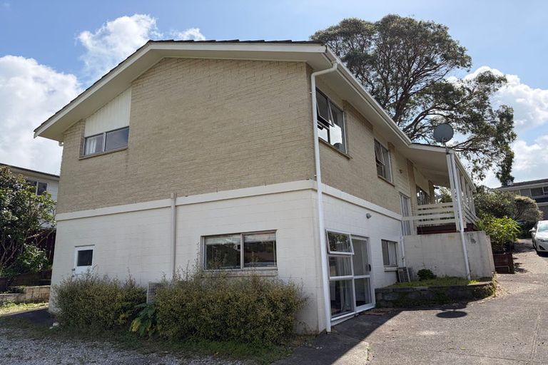 Photo of property in 224 Glamorgan Drive, Northcross, Auckland, 0630