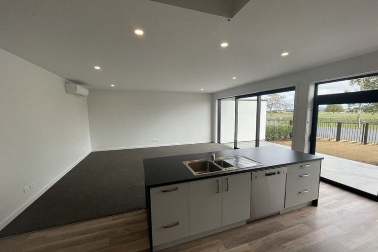 Photo of property in 11 Ruge Court, Cambridge, 3434