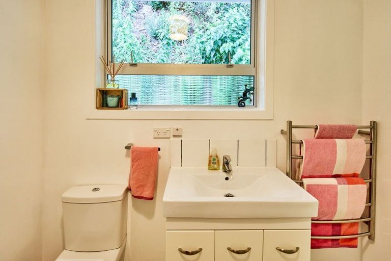 Photo of property in 16 Voltaire Street, Karori, Wellington, 6012