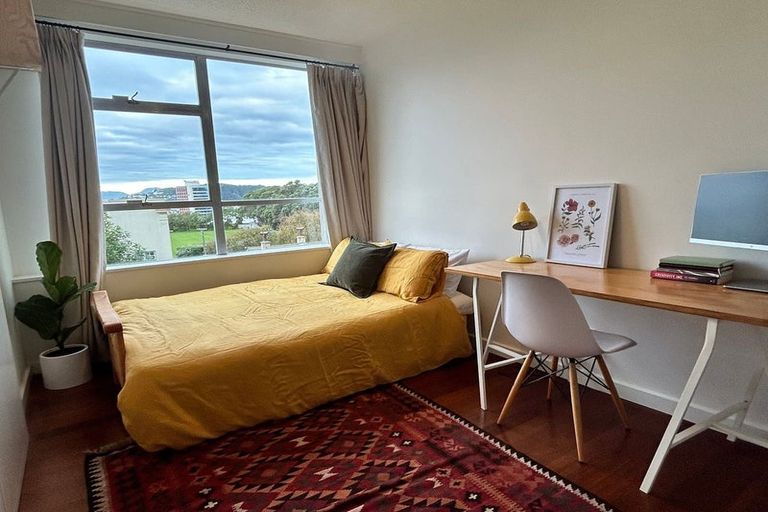 Photo of property in Greenmantle Flats, 88a Salamanca Road, Kelburn, Wellington, 6012