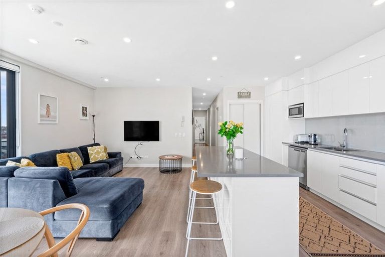 Photo of property in 111 Princes Street, Waikari, 7420