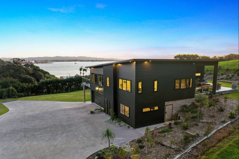Photo of property in 6 Lort Point Lane, Whangarei Heads, Whangarei, 0174