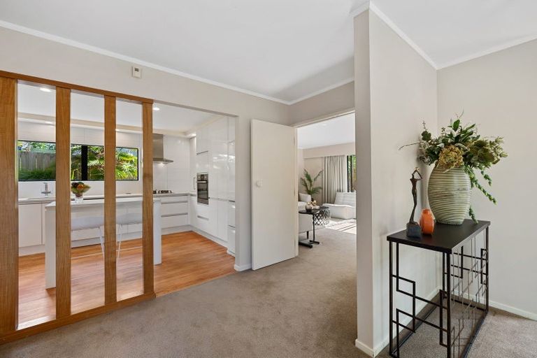 Photo of property in 6 Odin Place, Beach Haven, Auckland, 0626
