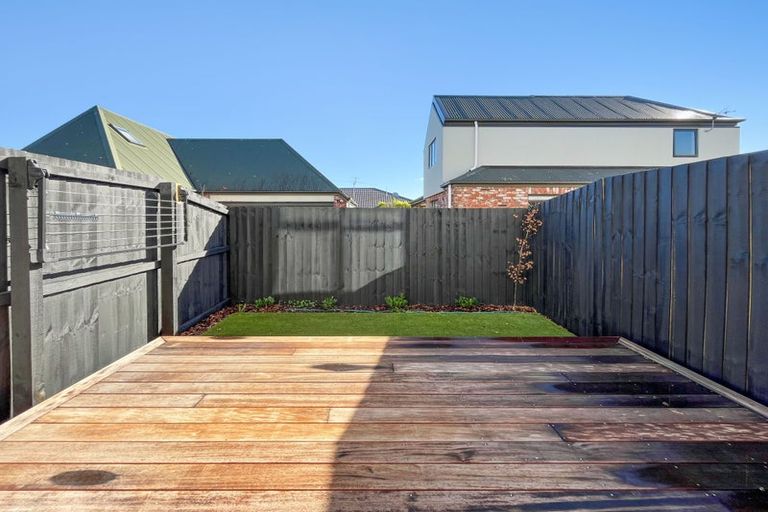 Photo of property in 2/46b Division Street, Riccarton, Christchurch, 8041