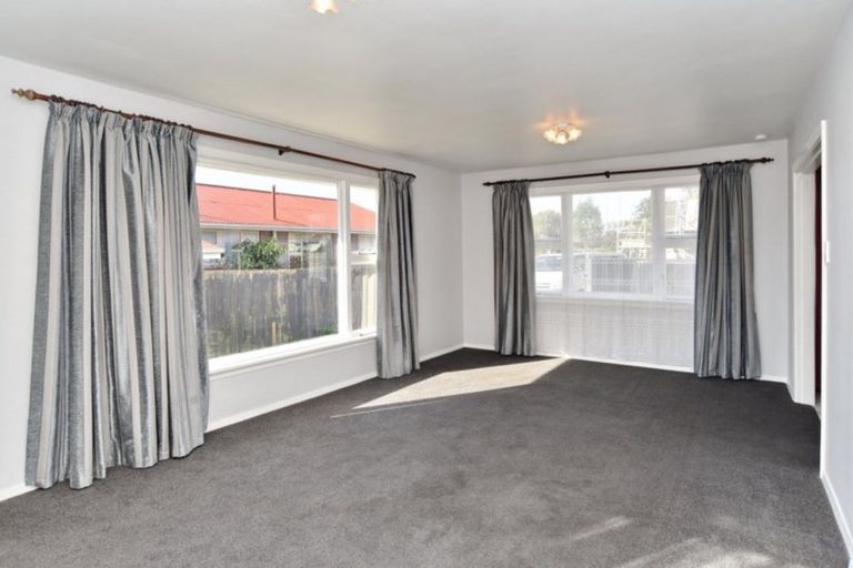 Photo of property in 24 Withells Road, Avonhead, Christchurch, 8042