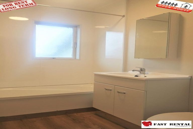 Photo of property in 1/120 Nile Road, Milford, Auckland, 0620