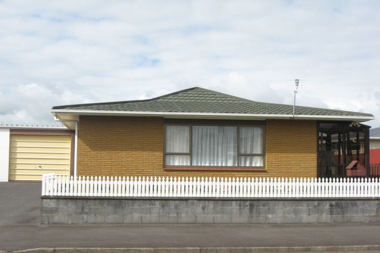 Photo of property in 6c Holsworthy Road, Lower Vogeltown, New Plymouth, 4310