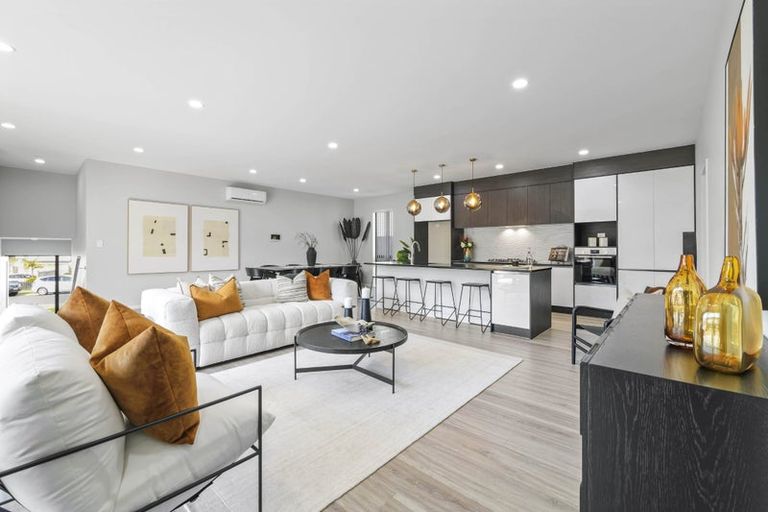 Photo of property in 27 Surf View Crescent, Red Beach, 0932