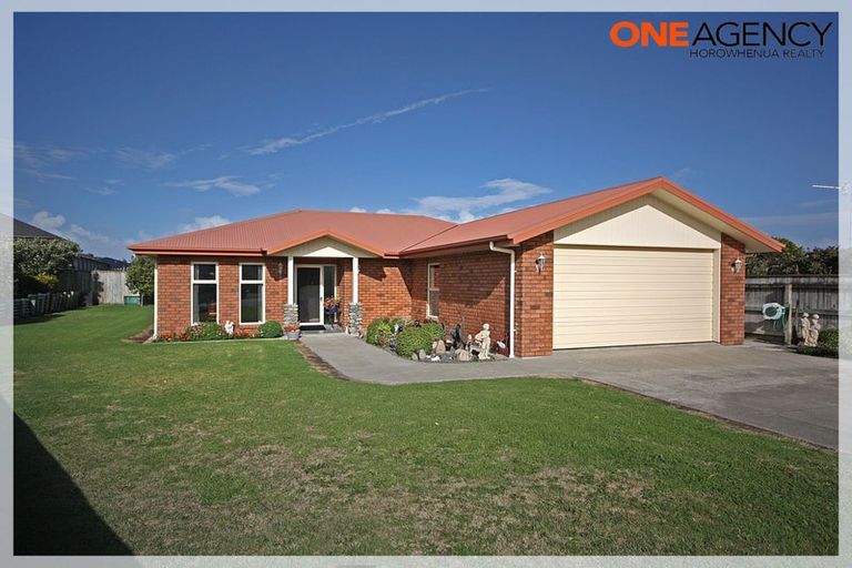 Photo of property in 8 Teppett Place, Foxton Beach, Foxton, 4815