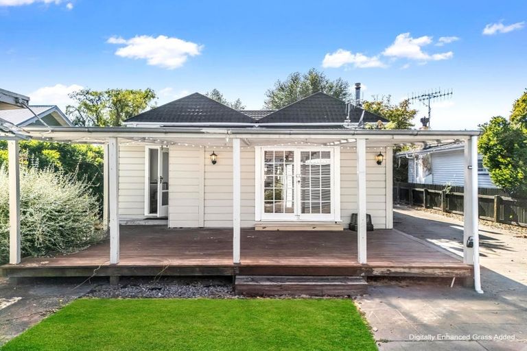 Photo of property in 702 Avenue Road West, Saint Leonards, Hastings, 4120