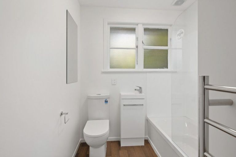 Photo of property in 86a Dimock Street, Titahi Bay, Porirua, 5022