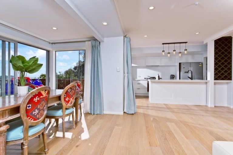 Photo of property in 30 Beulah Avenue, Rothesay Bay, Auckland, 0630
